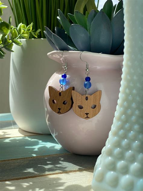 wooden cat jewelry